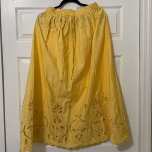 $27 🛍️ Moon River Mustard Skirt with Cut-Out Design